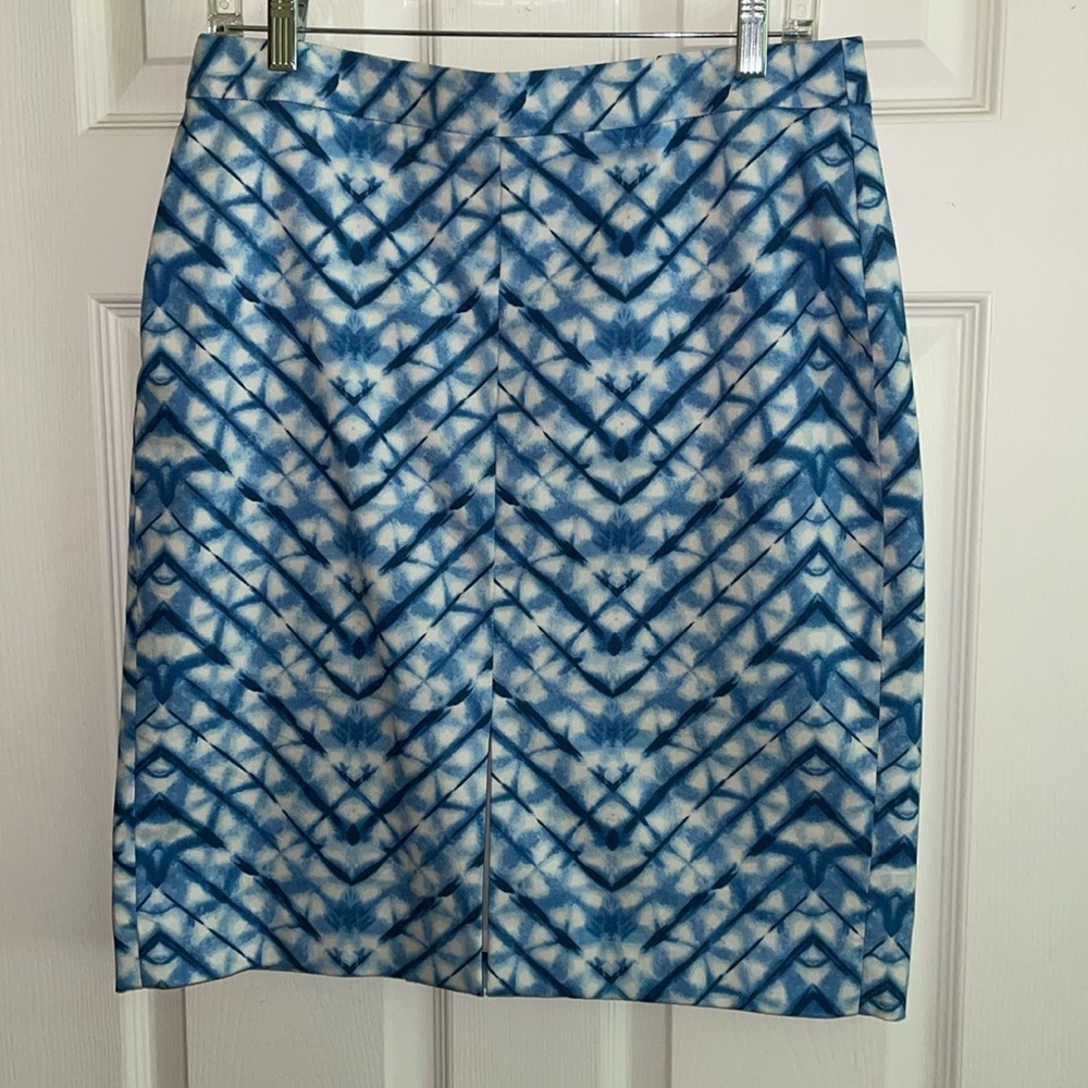 Banana Republic batik blue skirt size 10